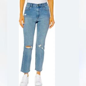 Kenzie Jeans. The slim, wider leg jeans. Great condition. Easy breathable fit.